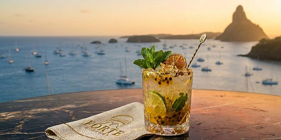 COMPLIMENTARY WELCOME DRINK